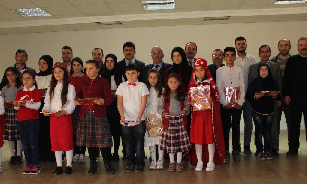 "İstiklal Marşını Güzel Okuma" ve "Çanakkale Şehitlerine" Şiir Yarışmaları Düzenlendi