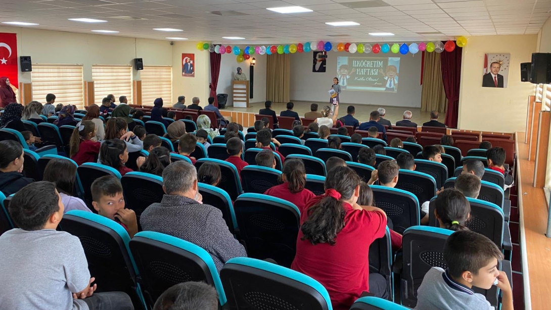 İlköğretim Haftası Kutlandı.